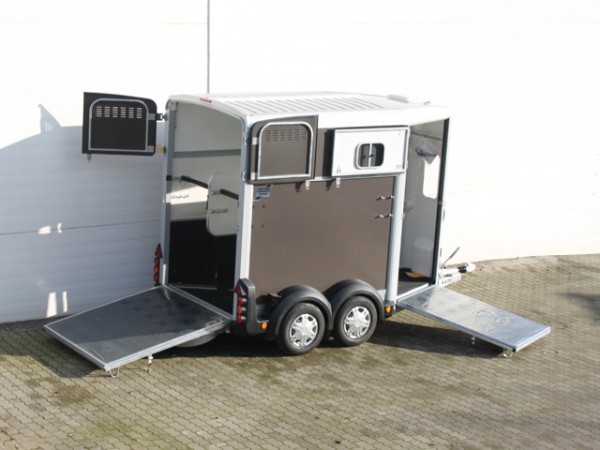 Ifor Williams Pferdeanhänger HB506|Frontausstieg|anthrazit