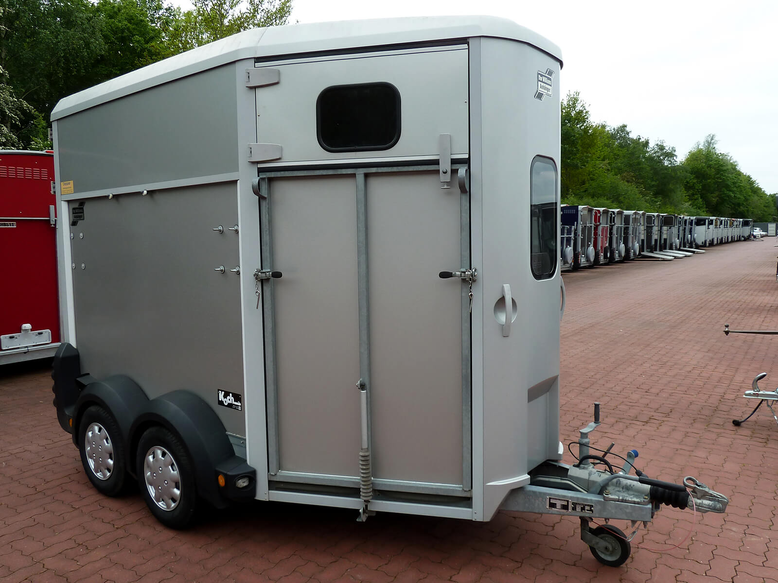 Ifor Williams Pferdeanhänger Ifor Williams Store Koch Anhängerwerke