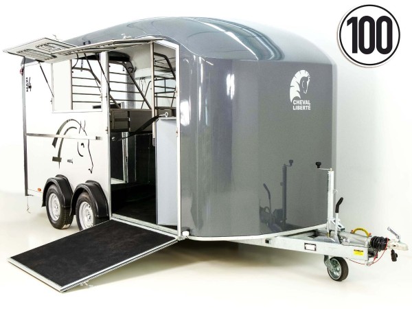 Cheval Liberte Pferdeanhänger Maxi 4|4 Pferde|Pullman-Fahrwerk|100km/h|grau