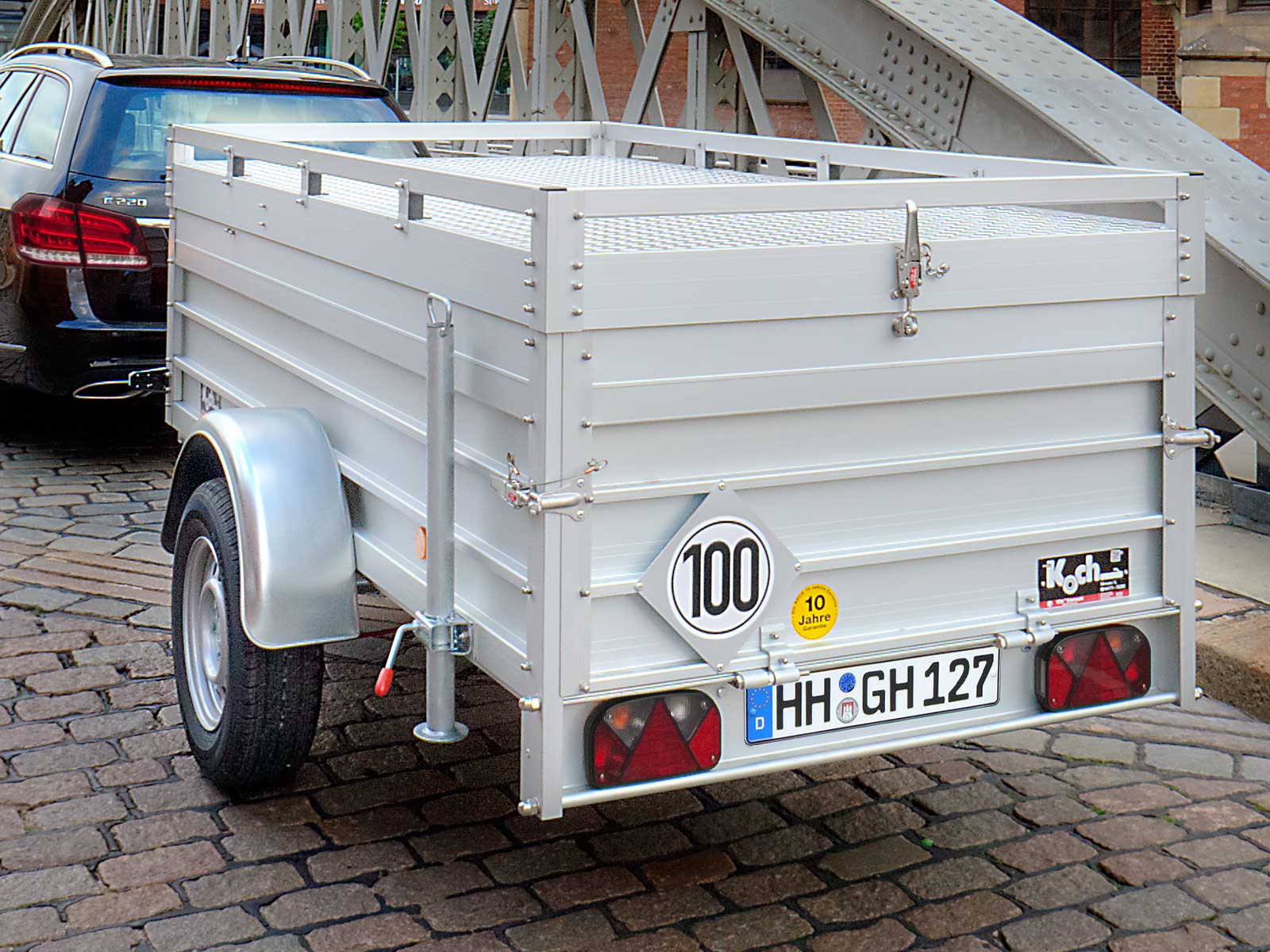 Koch-Anhänger 125x250cm 750kg U4 Deckel 15cm Bordwanderhöhung