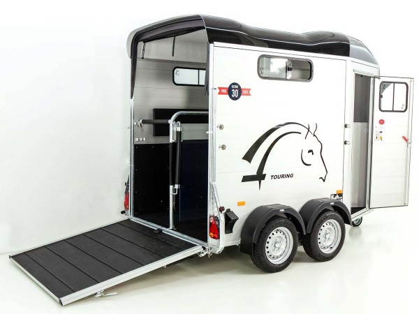 Cheval Liberte Pferdeanhänger Touring Jumping V1 |Pullman-Fahrwerk|Sattelkammer|schwarz