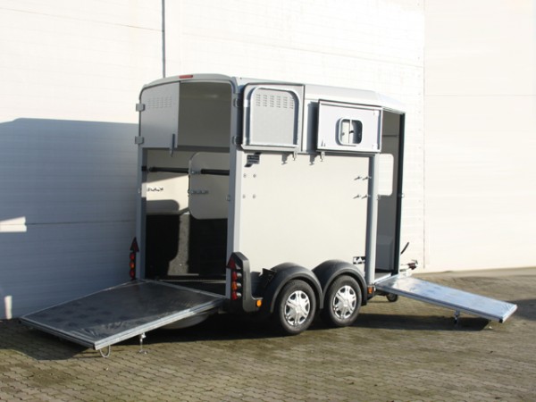 Ifor Williams Pferdeanhänger HB506|Frontausstieg