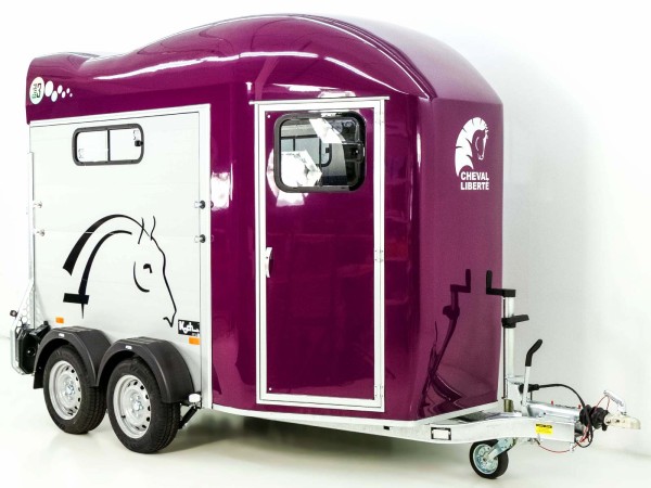 Cheval Liberte Pferdeanhänger GOLD 3|Premium|Pullman 2|Sattelkammer|violett