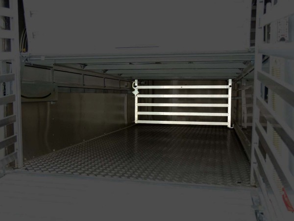 Ifor Williams Quertrennung klein TA5G, Doppelstock Unterteil B/H:156x183 cm