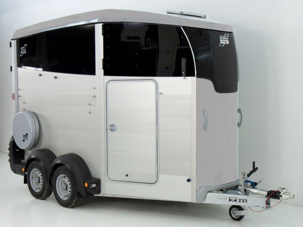 Ifor Williams Pferdeanhänger HBX 506|Sattelkammer|neues Modell|silber