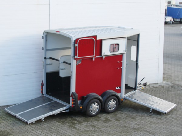 Ifor Williams Pferdeanhänger HB506|Frontausstieg|Klappenkombi|rot
